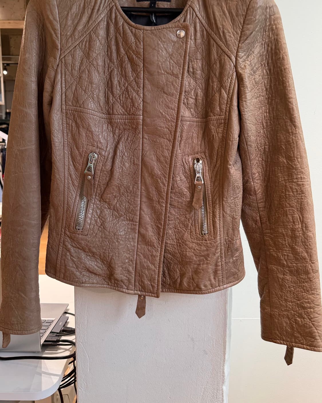 이자벨마랑 브라운 램스킨 레더 자켓  상품이미지6