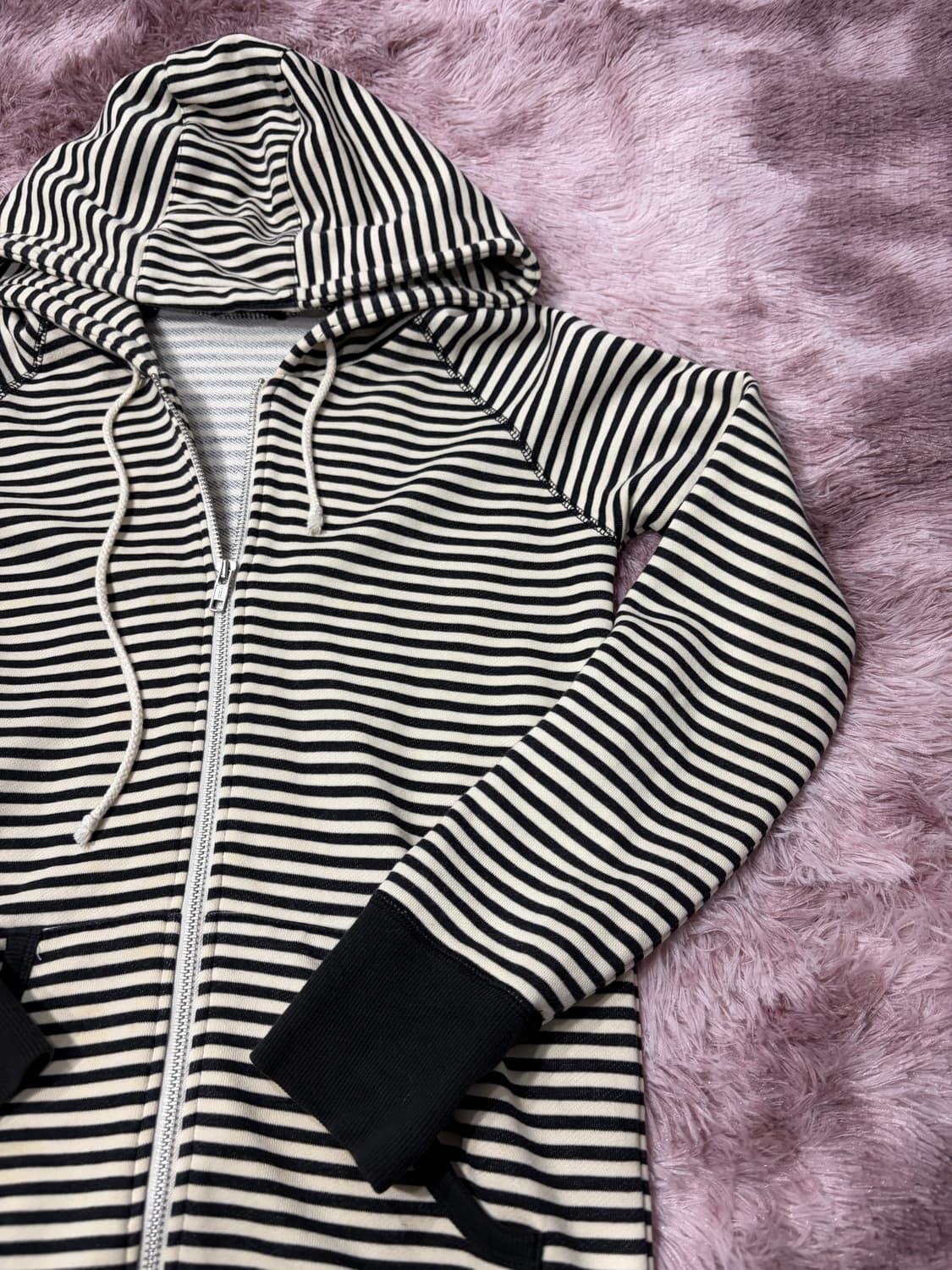 와투케 단가라 슬림핏 후드집업 상품이미지2