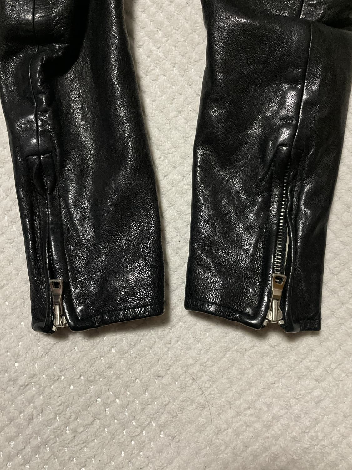 광희시장 웨스턴 무드 램스킨 양가죽 절개 레더 자켓 상품이미지5