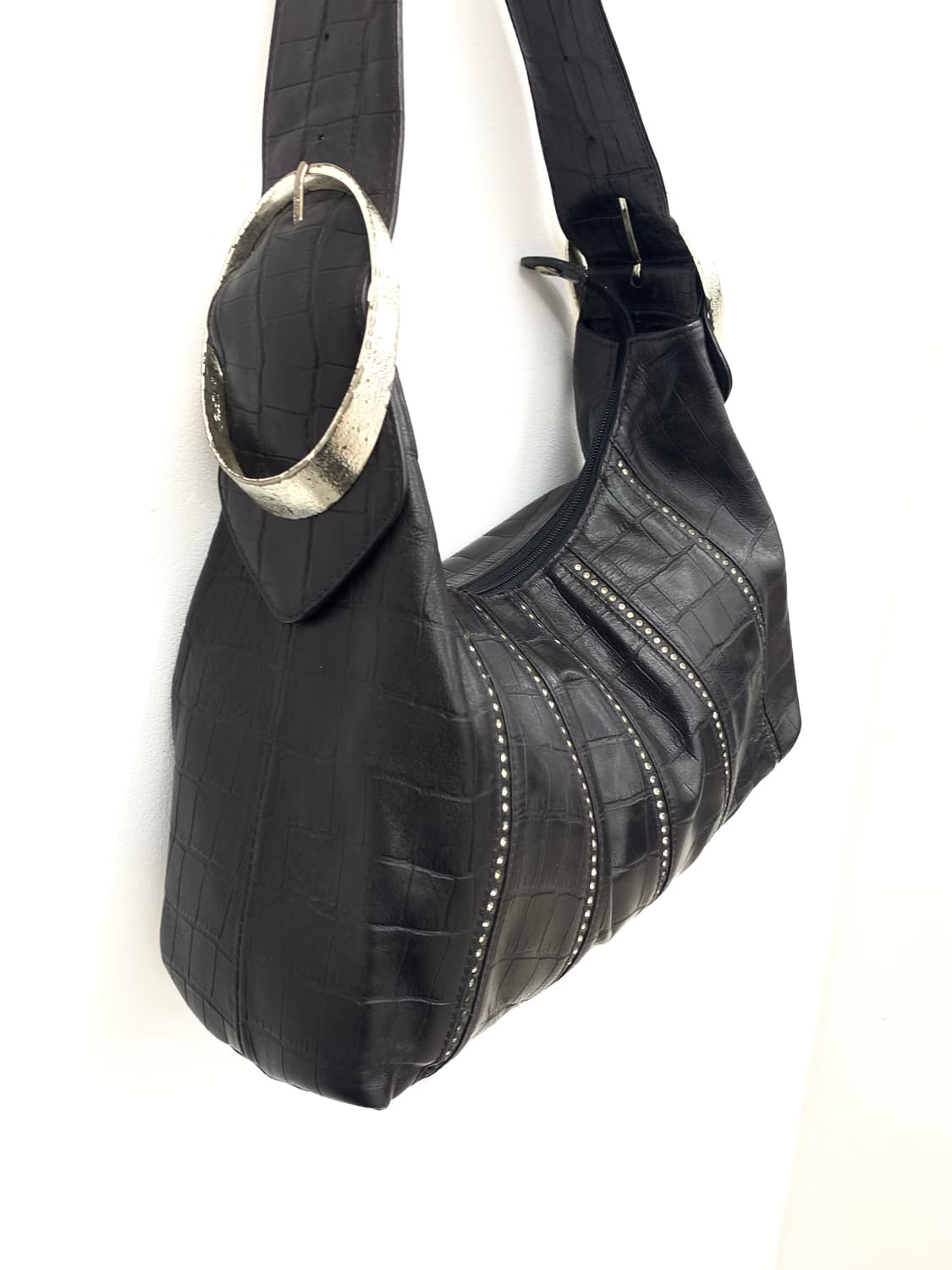 Bangle cubic detail leather shoulder bag 상품이미지5