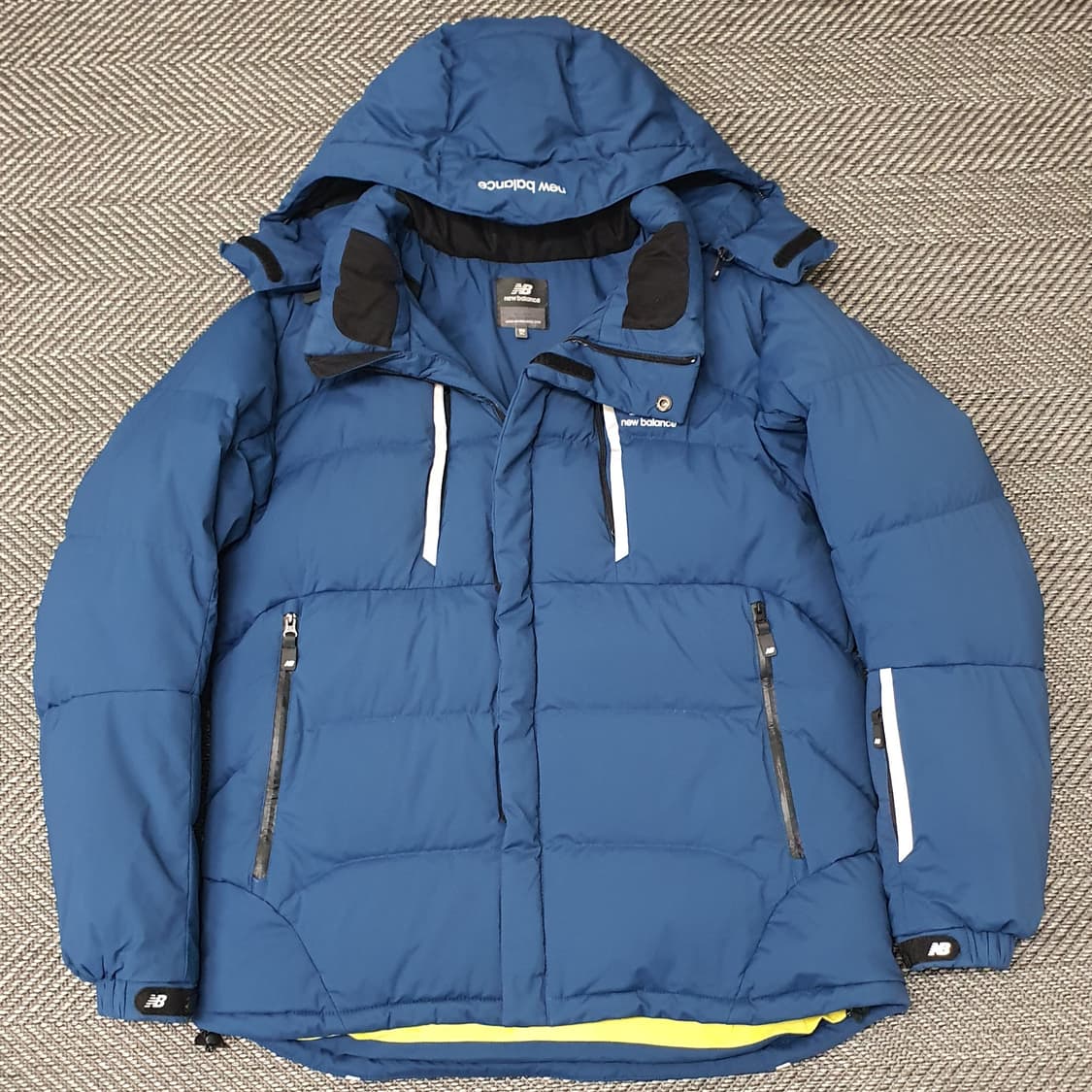 뉴발란스 대장급 오리털 겨울패딩 남자105 상품이미지1