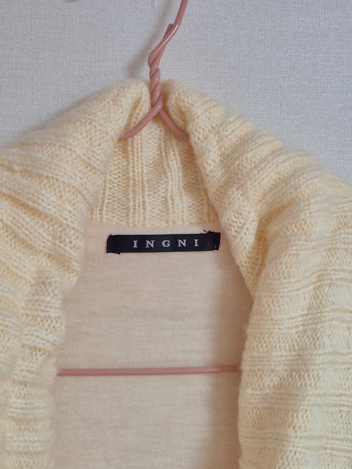 라떼갸루깔 잉그니INGNI 가오리핏 가디건 상품이미지3