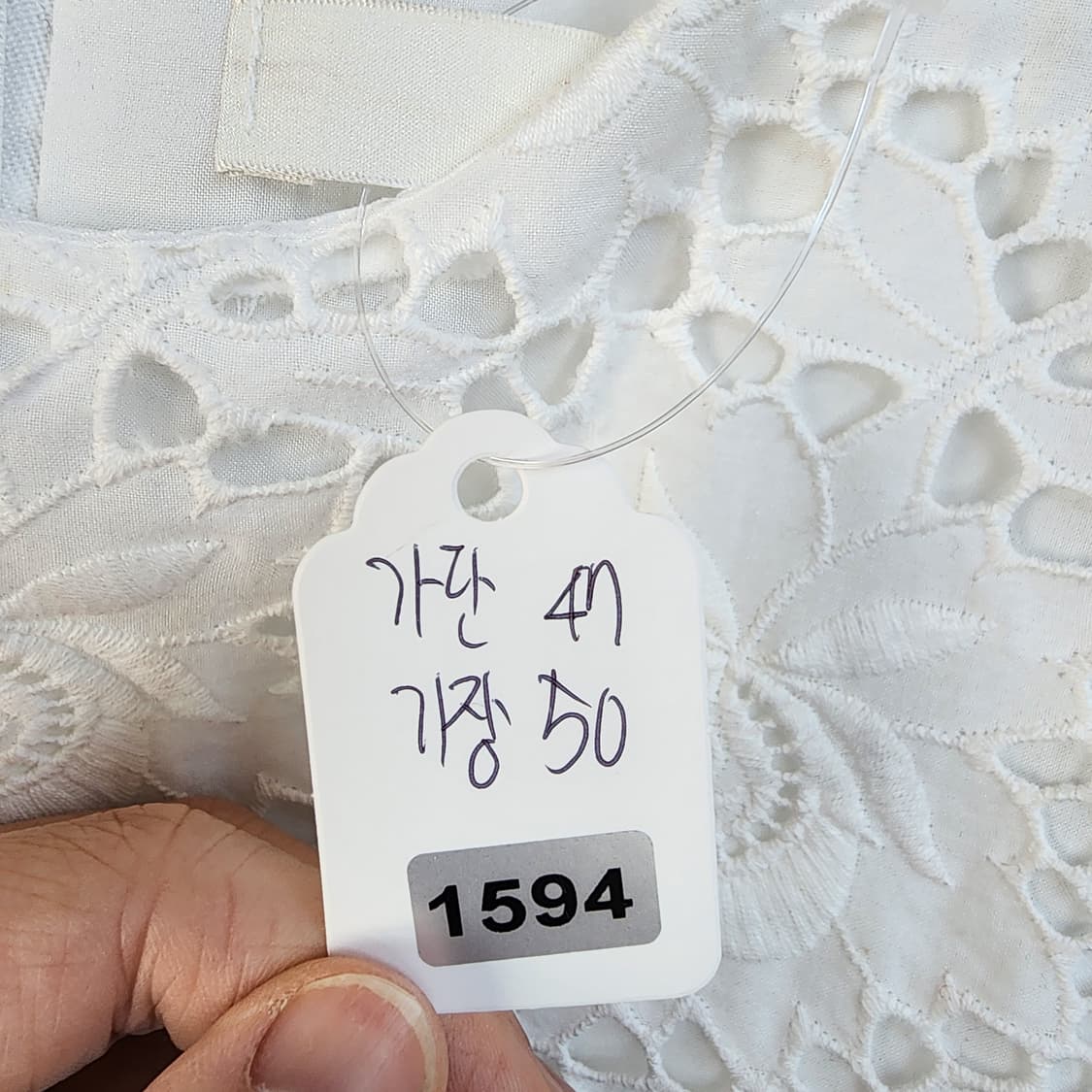 러블리 화이트 레이스 반팔 블라우스 상품이미지7