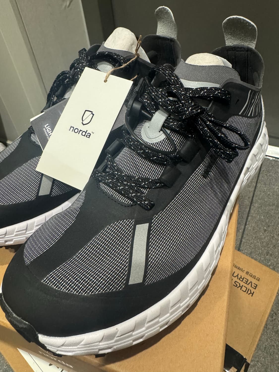 norda 001 black 상품이미지2