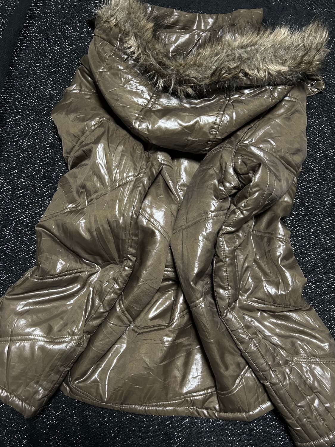 2000s semantic design 락시크 카키 퍼 패딩 상품이미지3