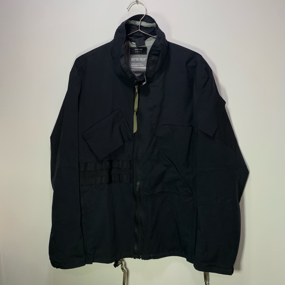 아크로님 고아택스 블랙 바람막이 상품이미지1