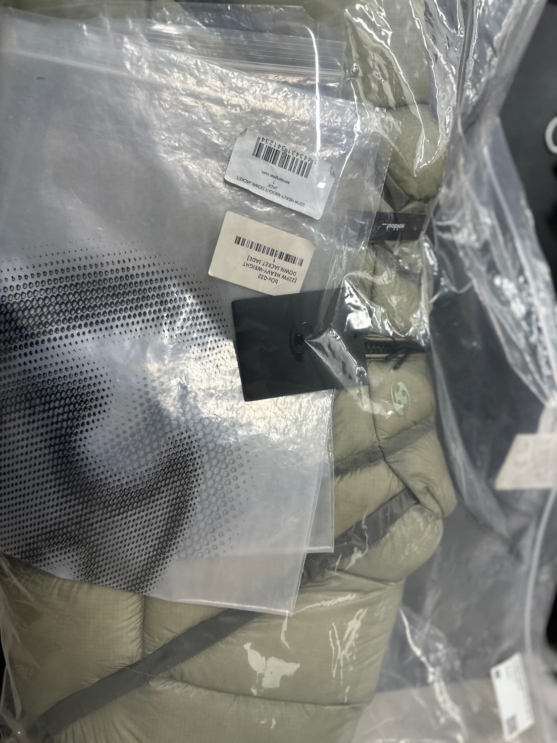 미개봉) 산산기어 헤비웨이트 다운 재킷 제이드 (22FW) 1사이즈 상품이미지4