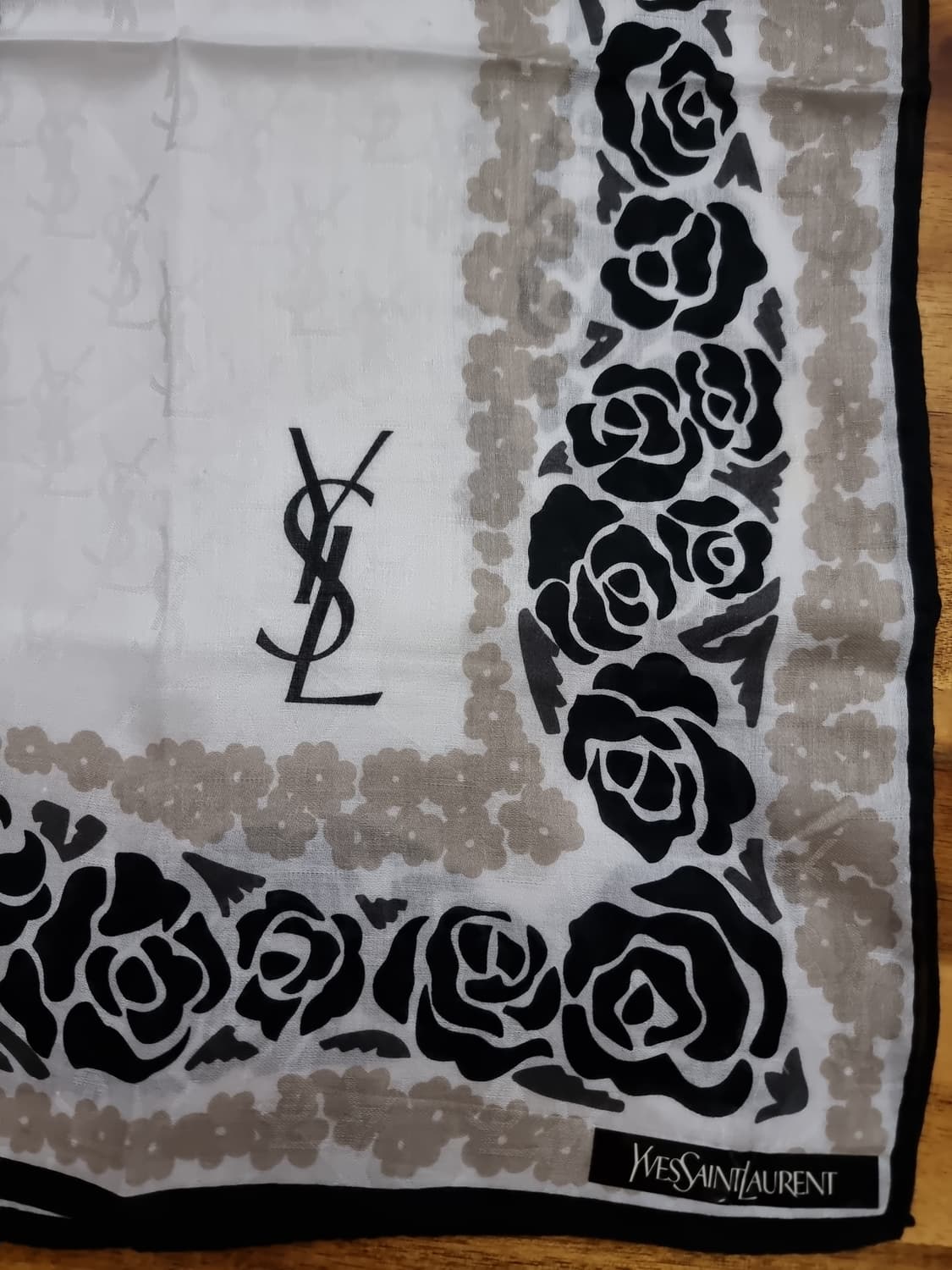 입생로랑YSL 로즈 보더  반다나/손수건/스카프 상품이미지5