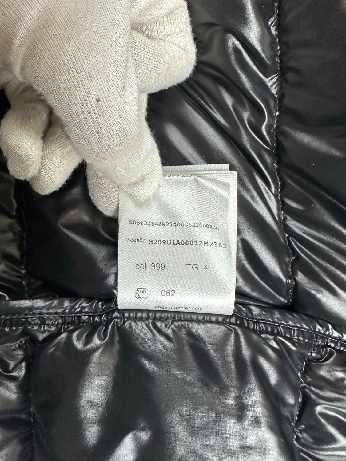 [4] 백화점판 정품 22FW 몽클레어 x 프라그먼트 도니 쇼트다운 패딩 상품이미지10