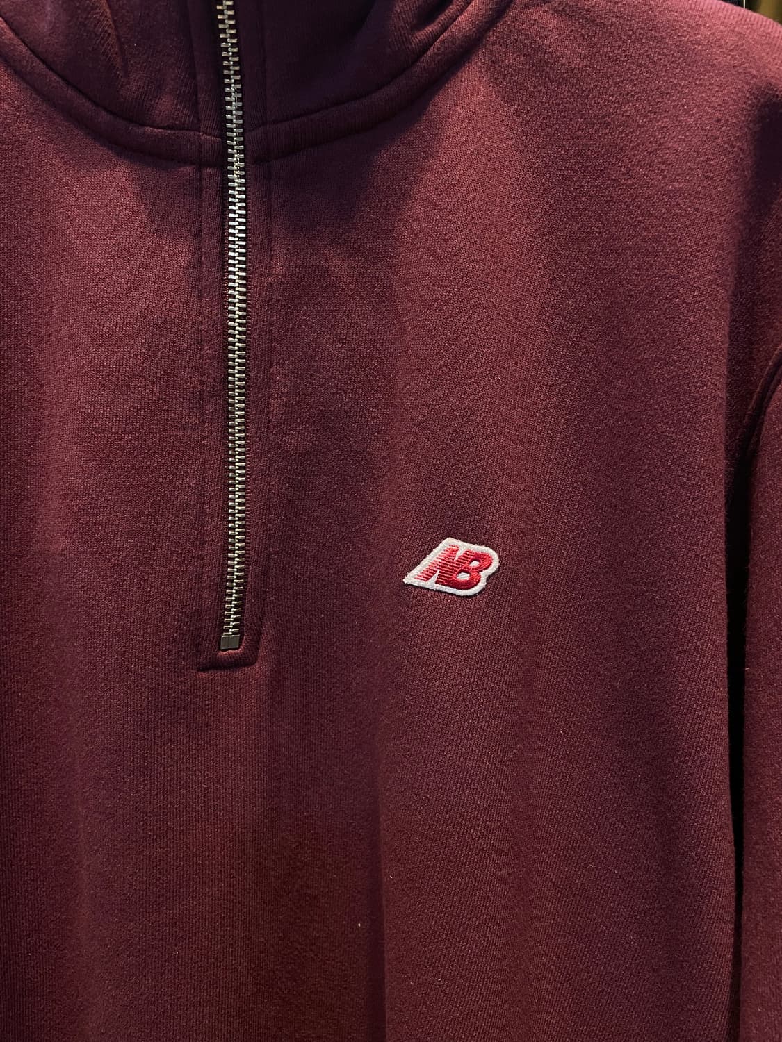 (정품/새상품) 뉴발란스 남성 버건디 NB 자수 로고 반 집업 상품이미지2