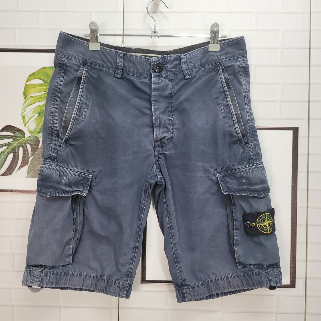 STONE ISLAND 스톤아일랜드 워싱 카고 숏 팬츠 반바지 상품이미지1