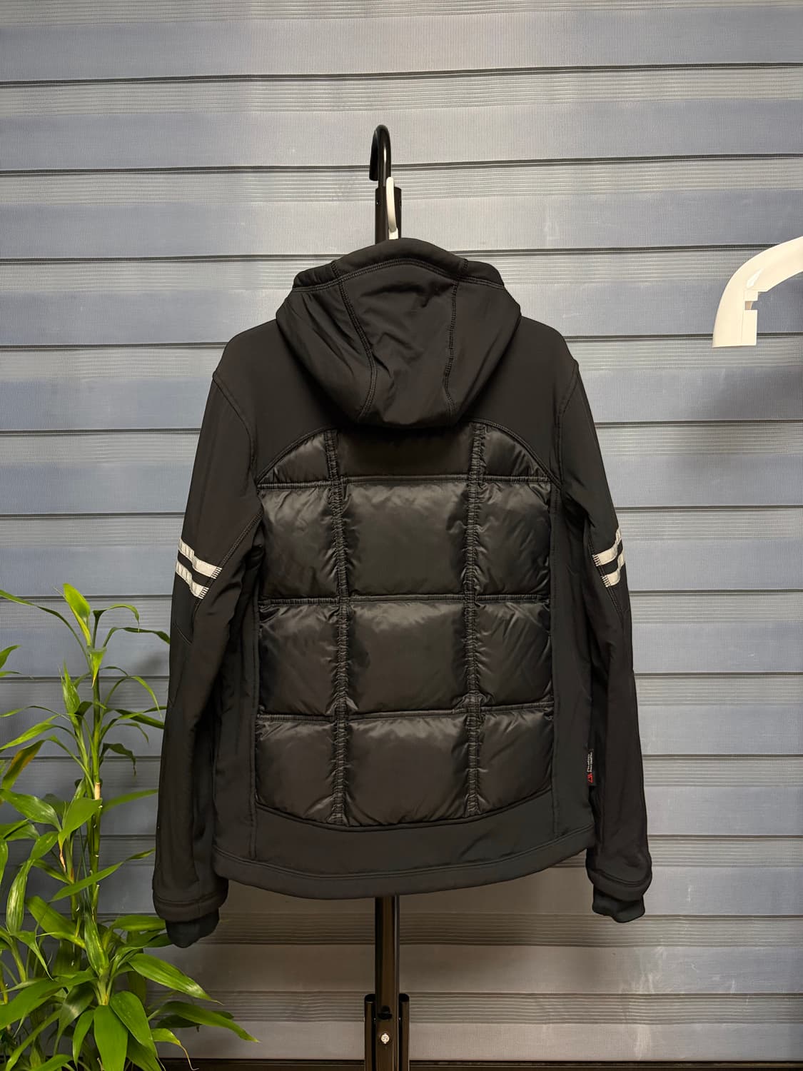 [정품/백화점판] 캐나다구스 하이브릿지 라이트 후드 남여공용 상품이미지2