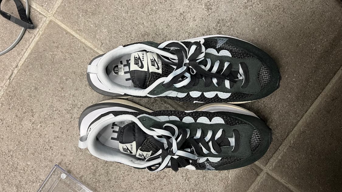 나이키 x 사카이 베이퍼와플 블랙 화이트 상품이미지1