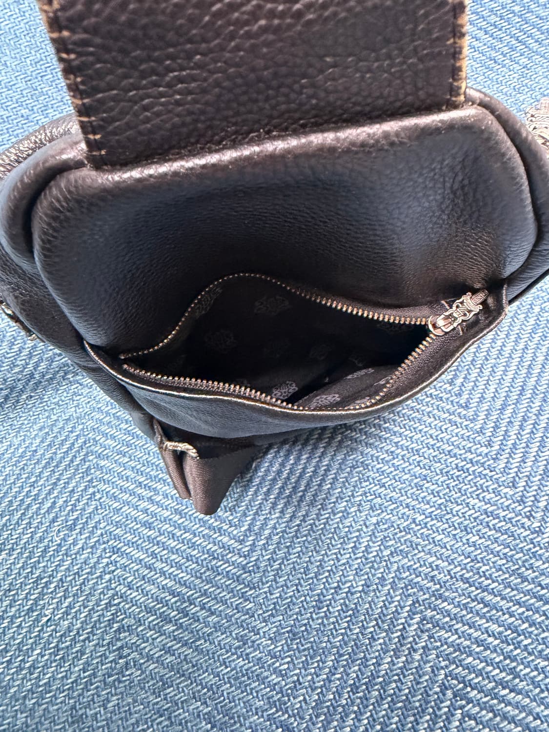 [유니크 디자인] 크롬하츠 스타일 레더 크로스백 상품이미지4