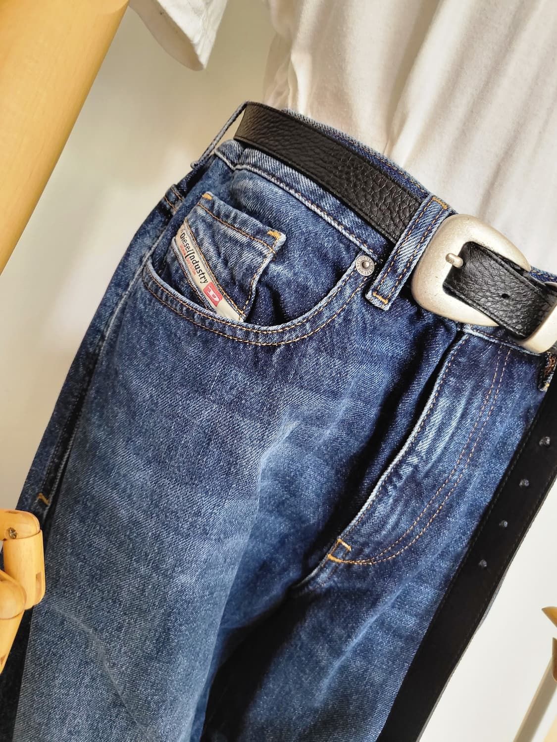 디젤 데님 팬츠 일자세미진 핏대박 상품이미지5