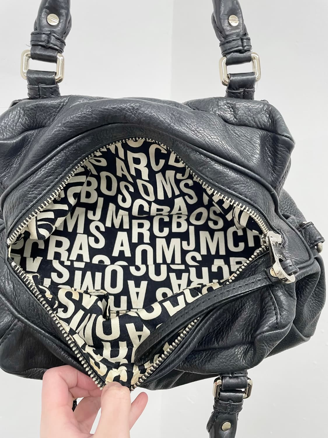 마크제이콥스 금장 로고 토트백 상품이미지5