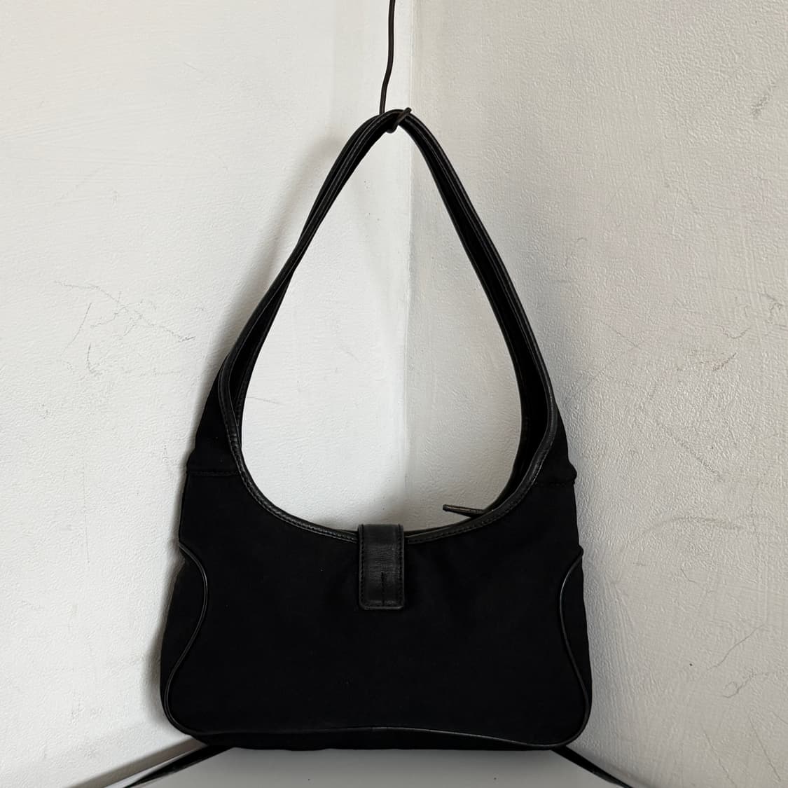 Ferragamo Nylon buckle hobo bag 상품이미지2