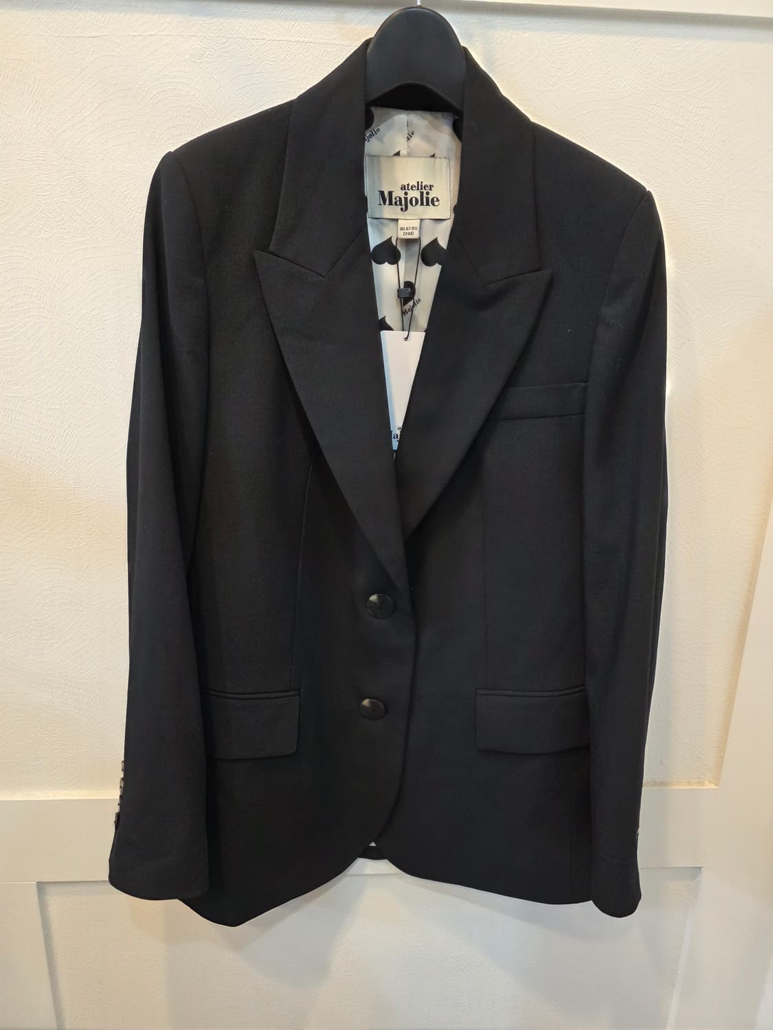 아뜰리에 마졸리 블랙 하트 안감 블레이저 상품이미지2