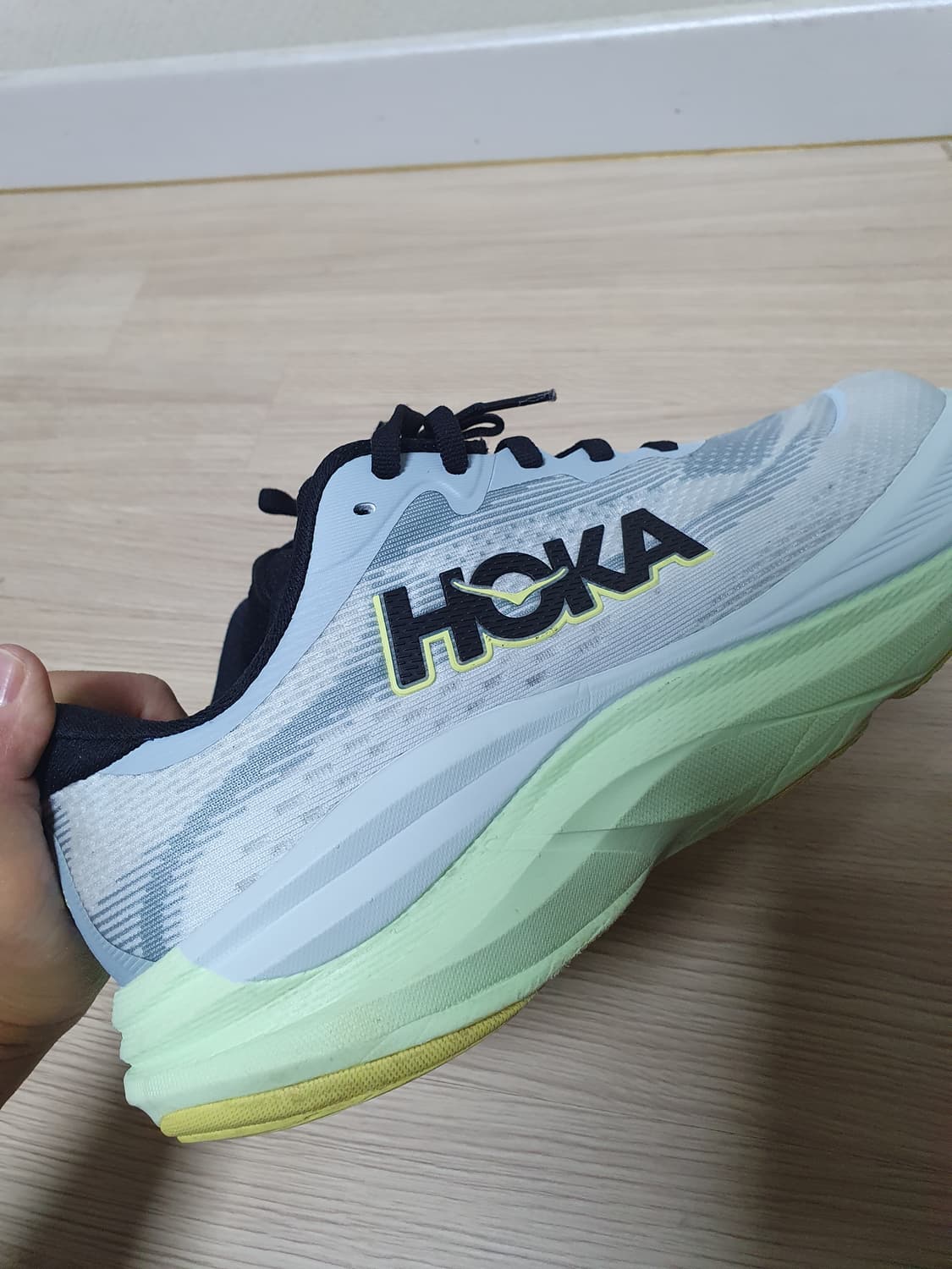 호카 스카이플로우 와이드 러닝화 265 상품이미지8