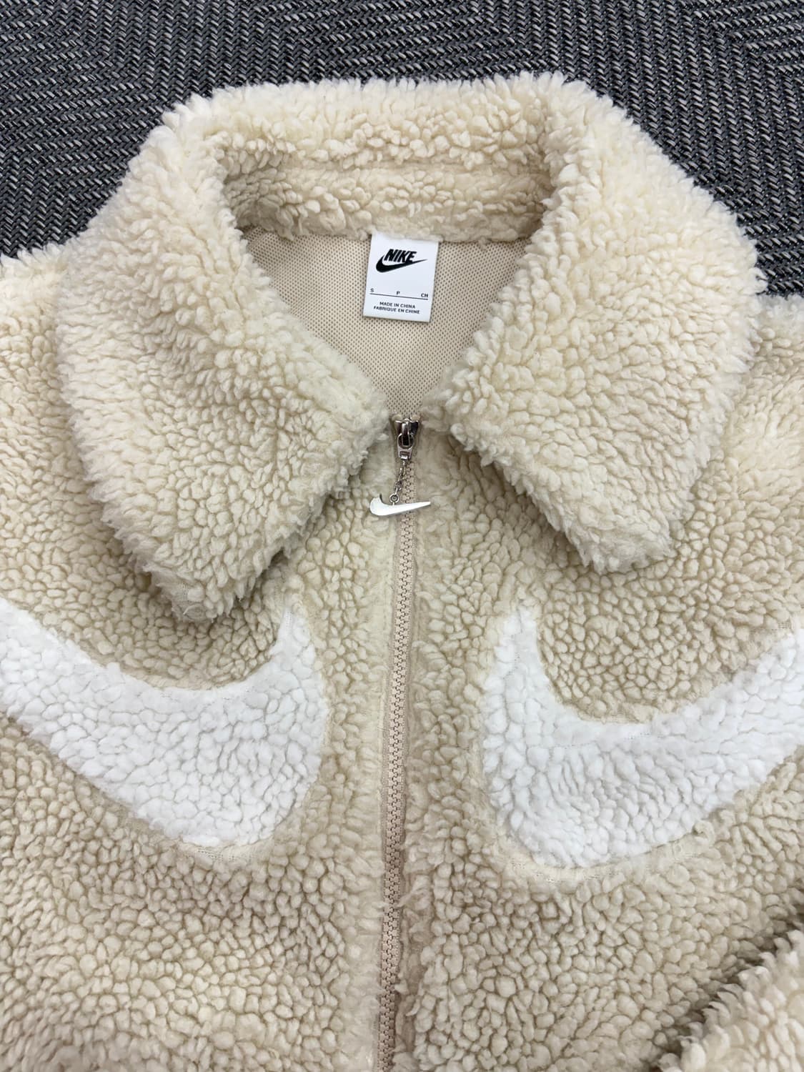 나이키 뽀글이 집업S 상품이미지2