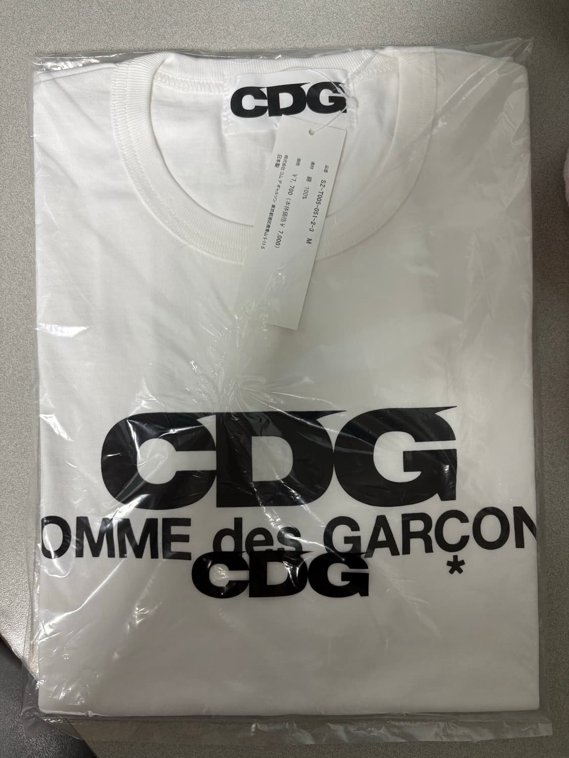 CDG 반팔 새상품 M 상품이미지1