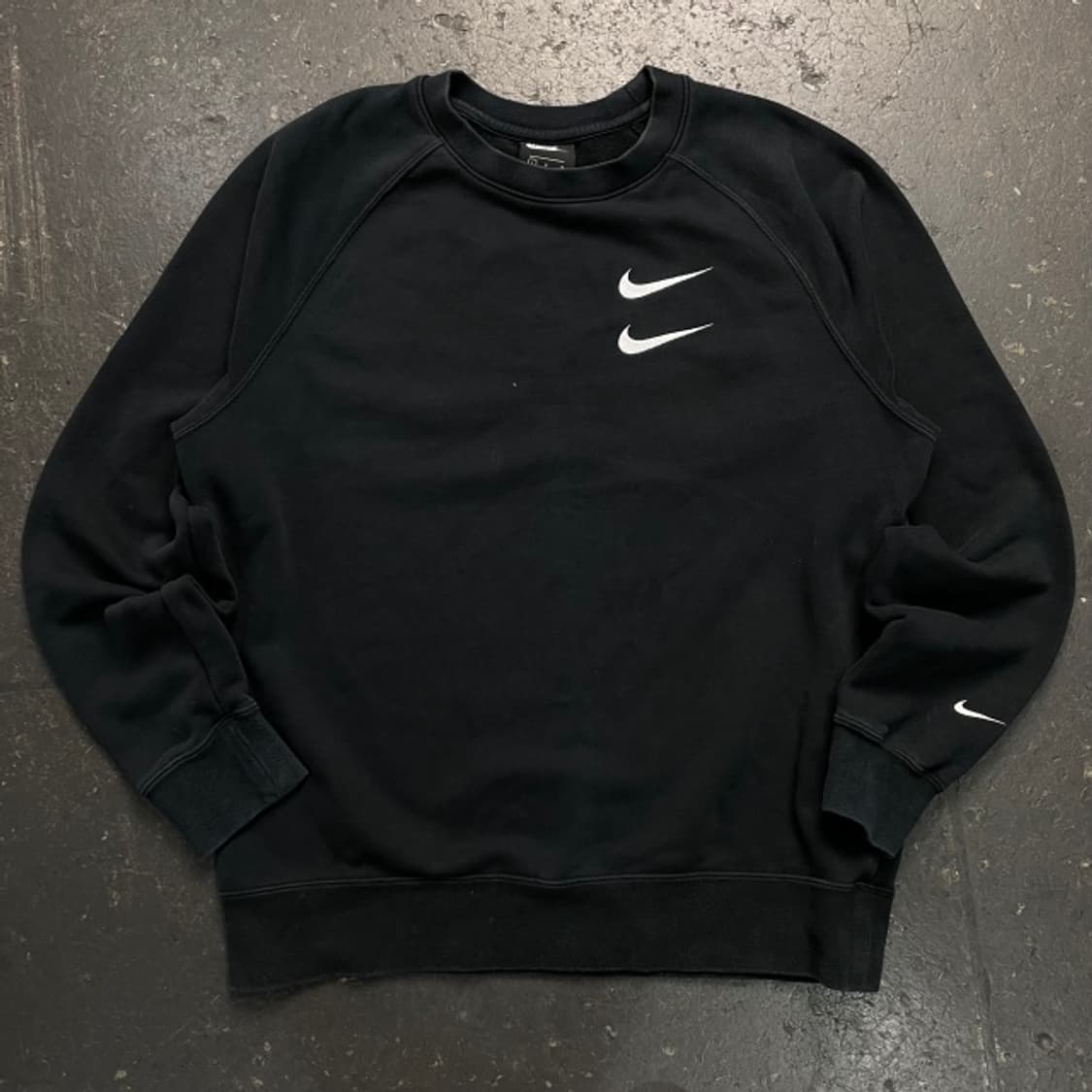 100 나이키 더블스우시 맨투맨  상품이미지1