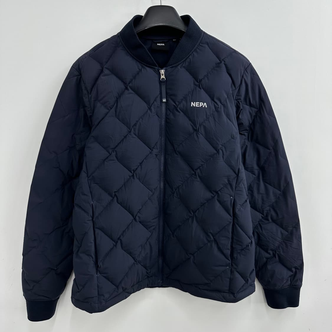 100 네파 남자 구스다운 경량패딩 상품이미지1