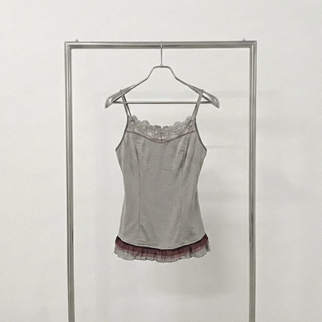 [Ozz Angelo] Glossy Ruffle Sleeveless 상품이미지1