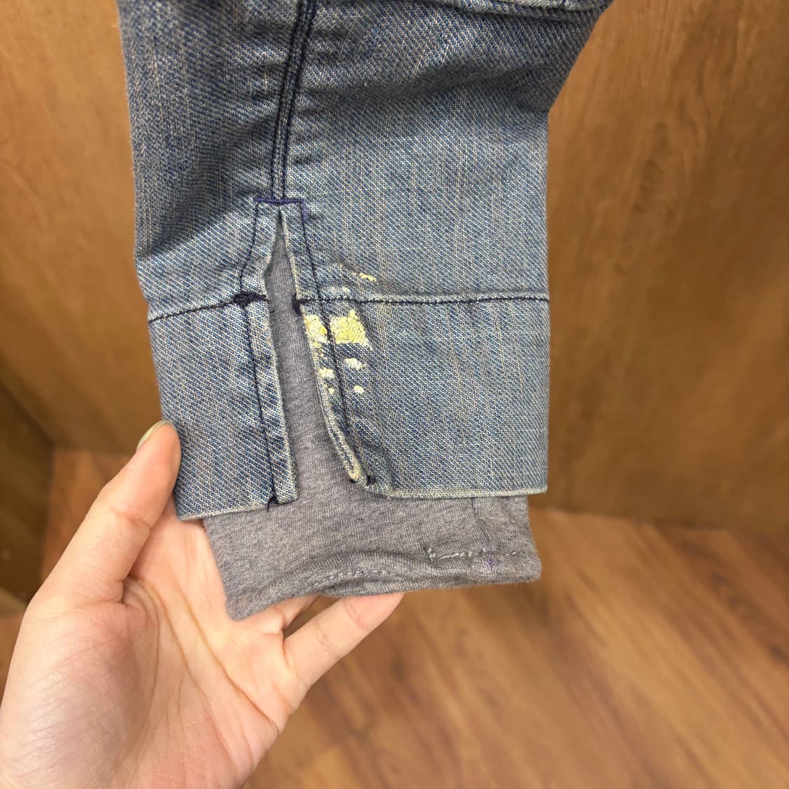 아르마니 익스체인지 데님 자켓 비대칭 절개 스티치 디테일 라이트 그레이 상품이미지8