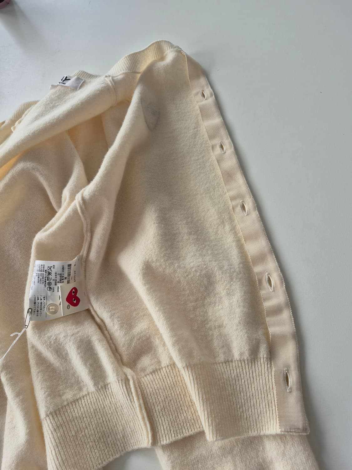 꼼데가르송 하트와펜 가디건크림(정품M) 상품이미지6