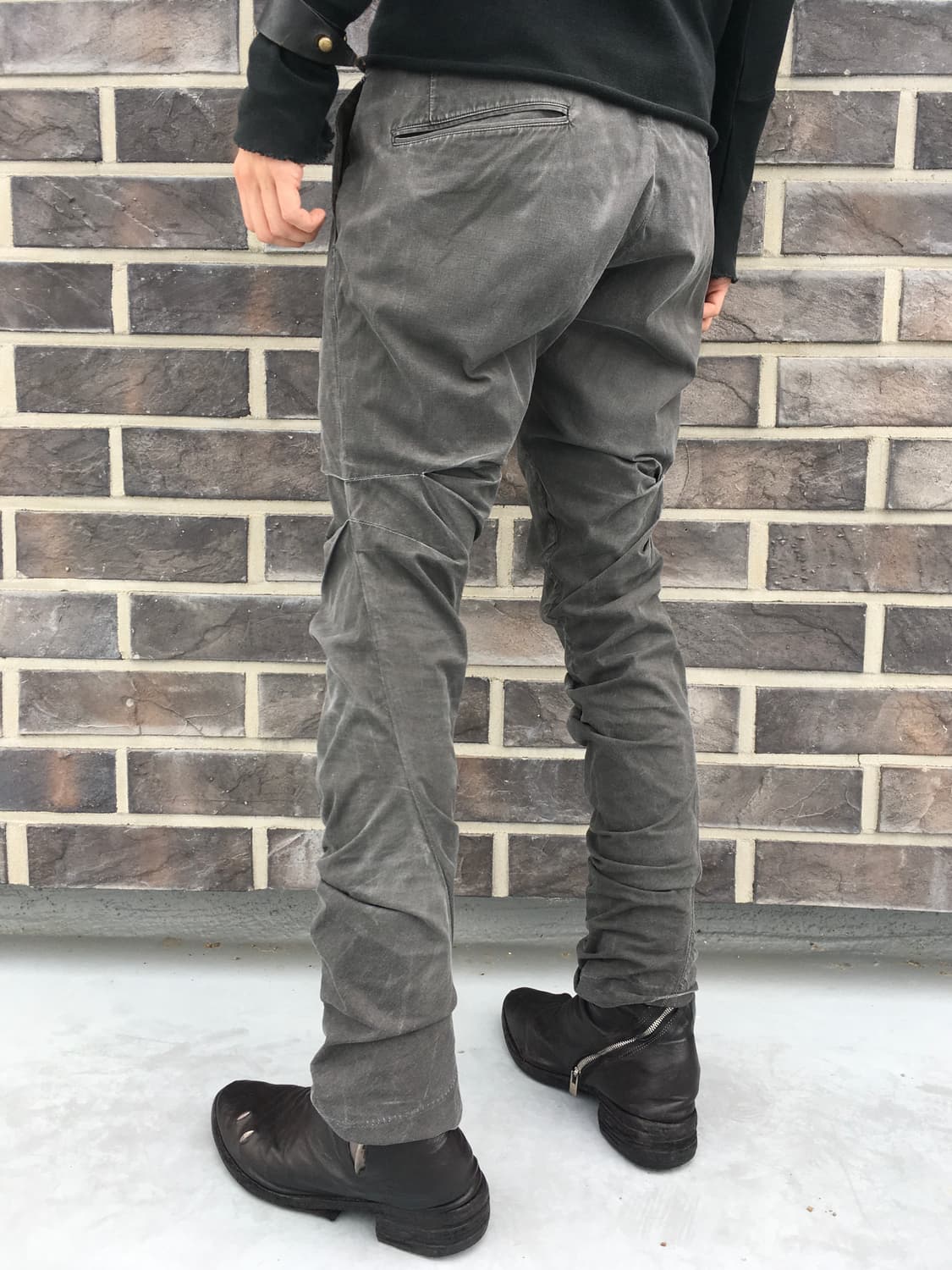DEVOA Anatomical Twisted Pants 상품이미지3