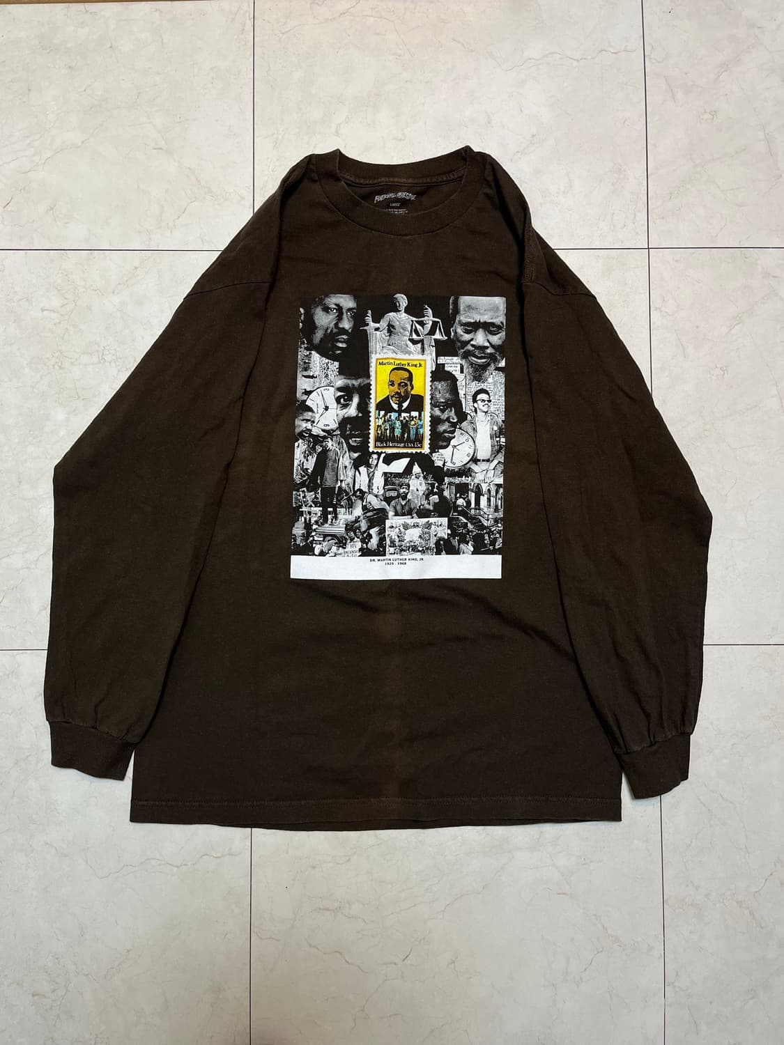 퍼킹어썸 마틴 루터 킹 브라운 롱슬리브 L 상품이미지1