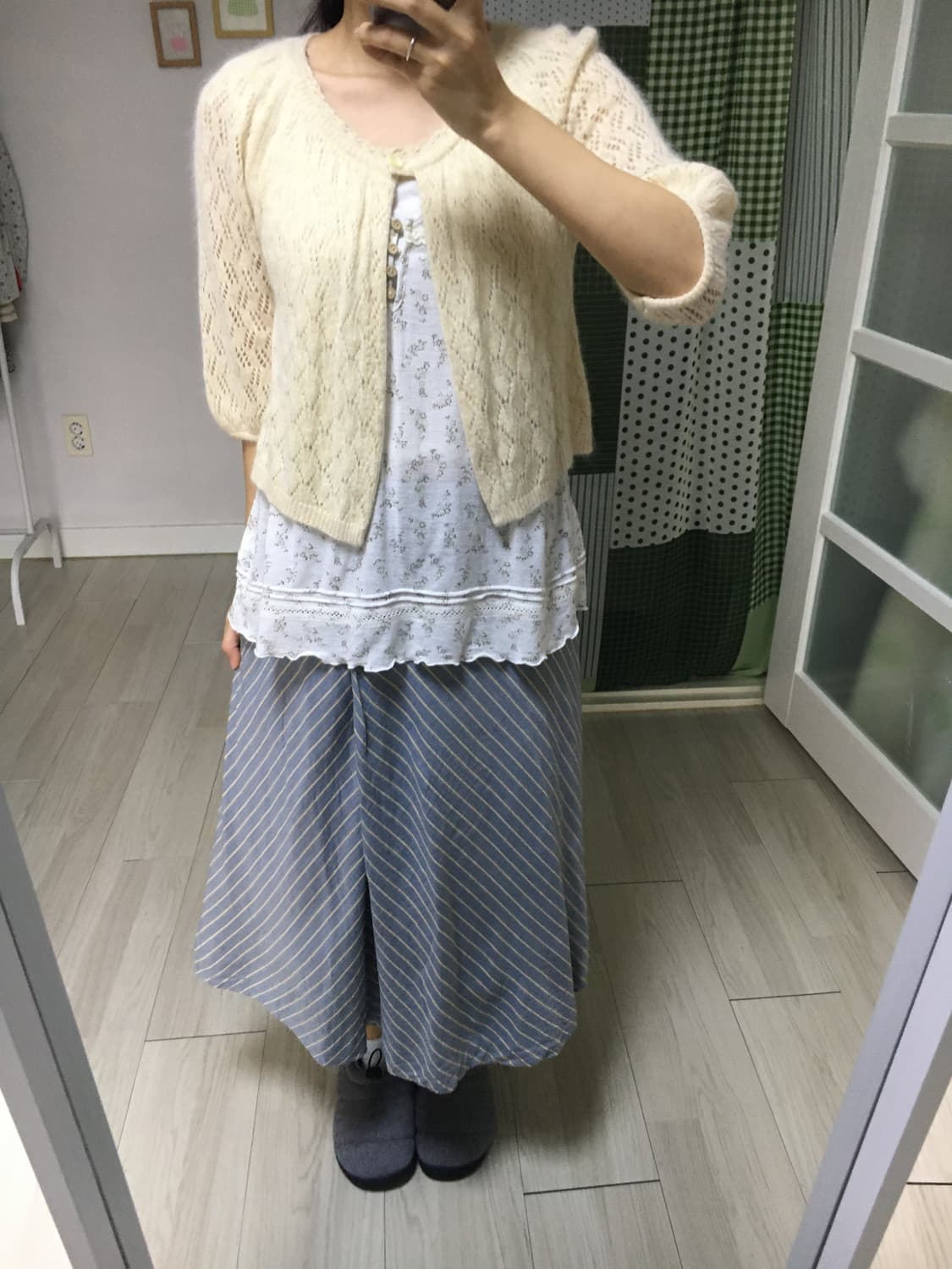 연한 베이지 앙고라 가디건 상품이미지7