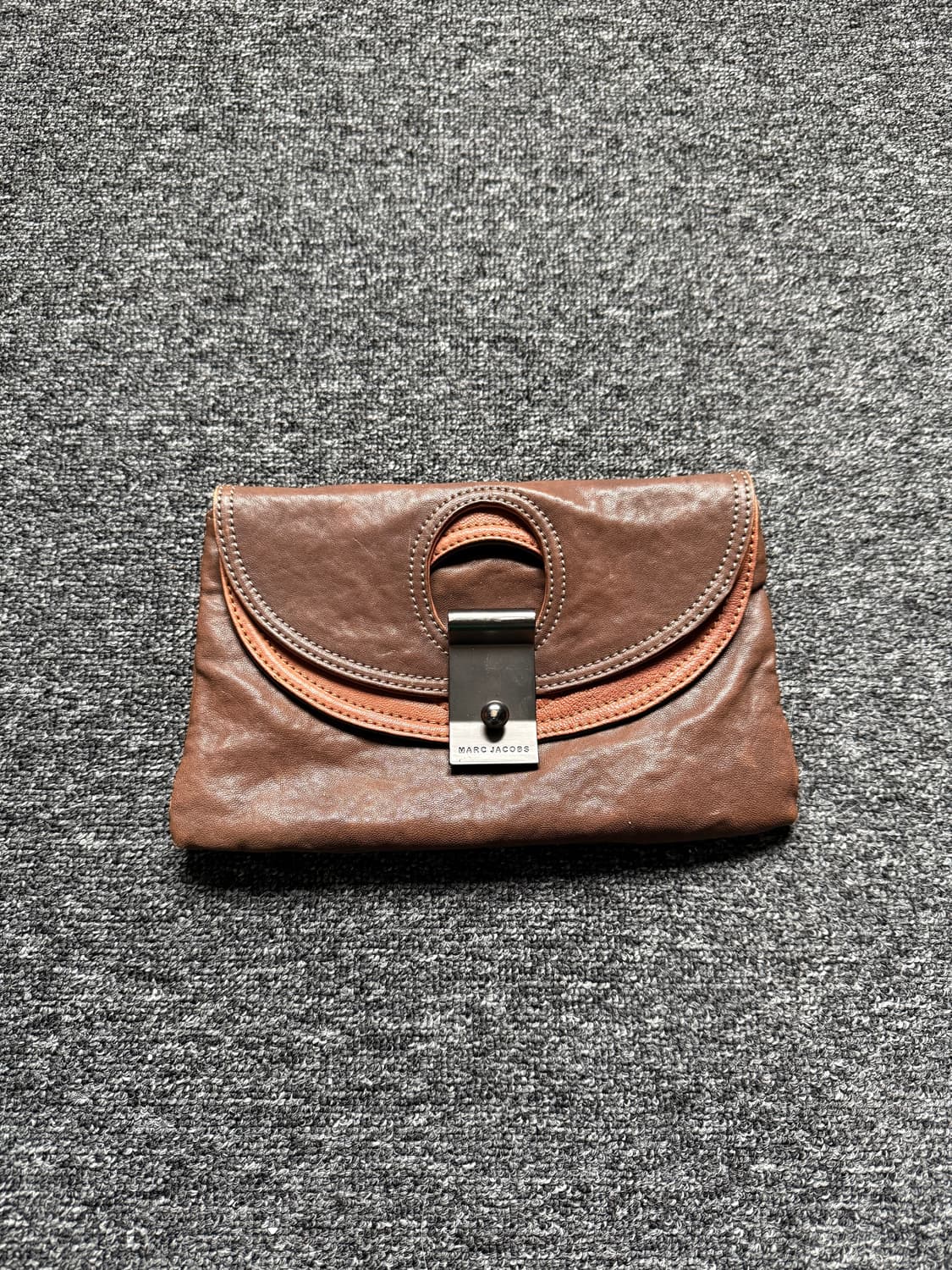 마크제이콥스 클러치백 상품이미지1