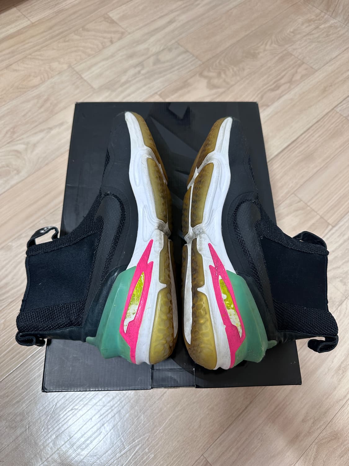 [285]나이키 x 리카르도 티시 에어줌 레전드 상품이미지4