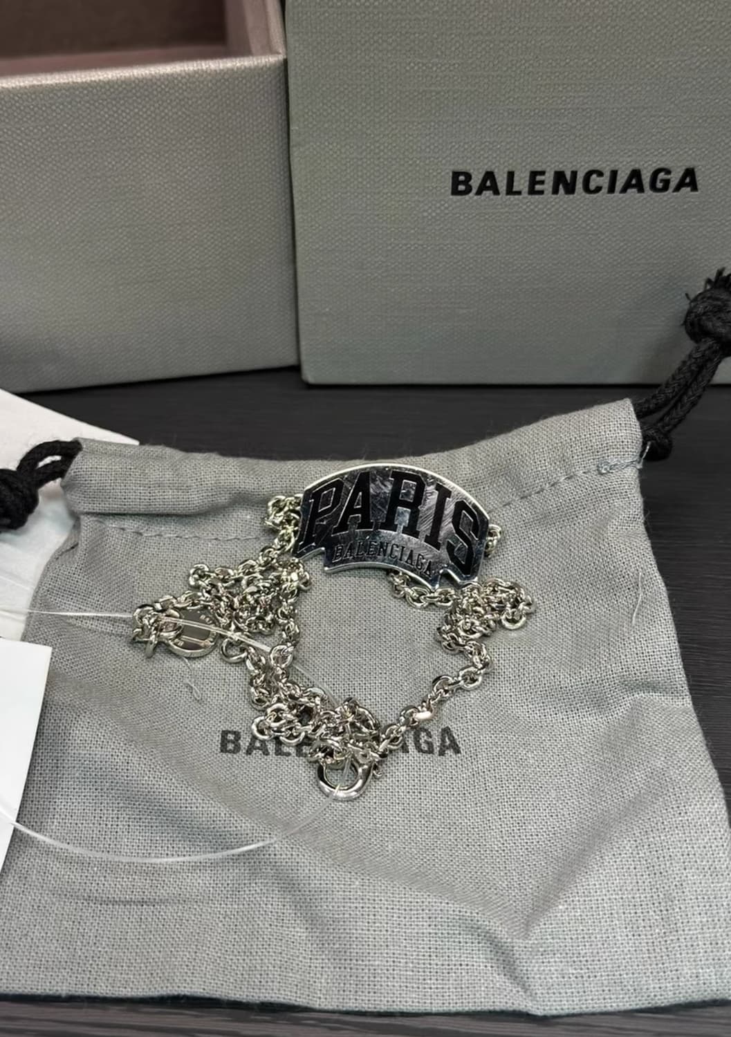 발렌시아가 파리 목걸이 상품이미지2