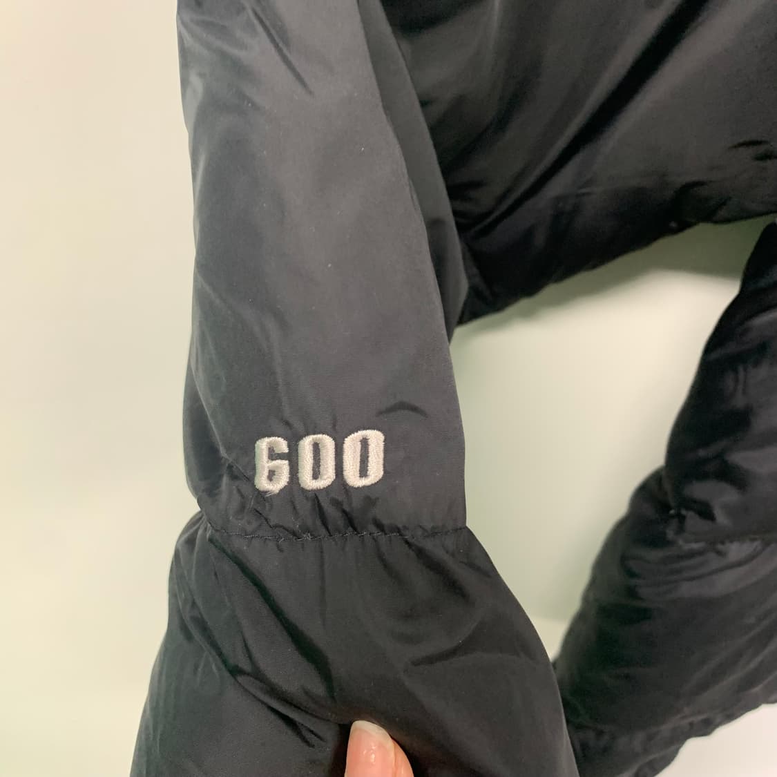 노스페이스 블랙 600 다운 패딩 상품이미지5
