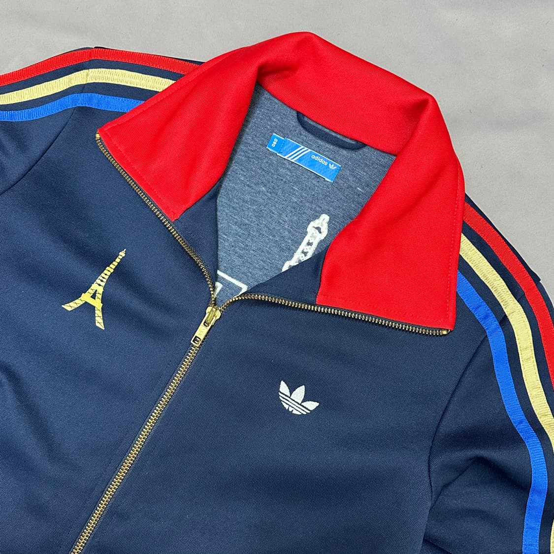 아디다스 파리 에펠탑 빈티지 져지 우먼90 상품이미지4