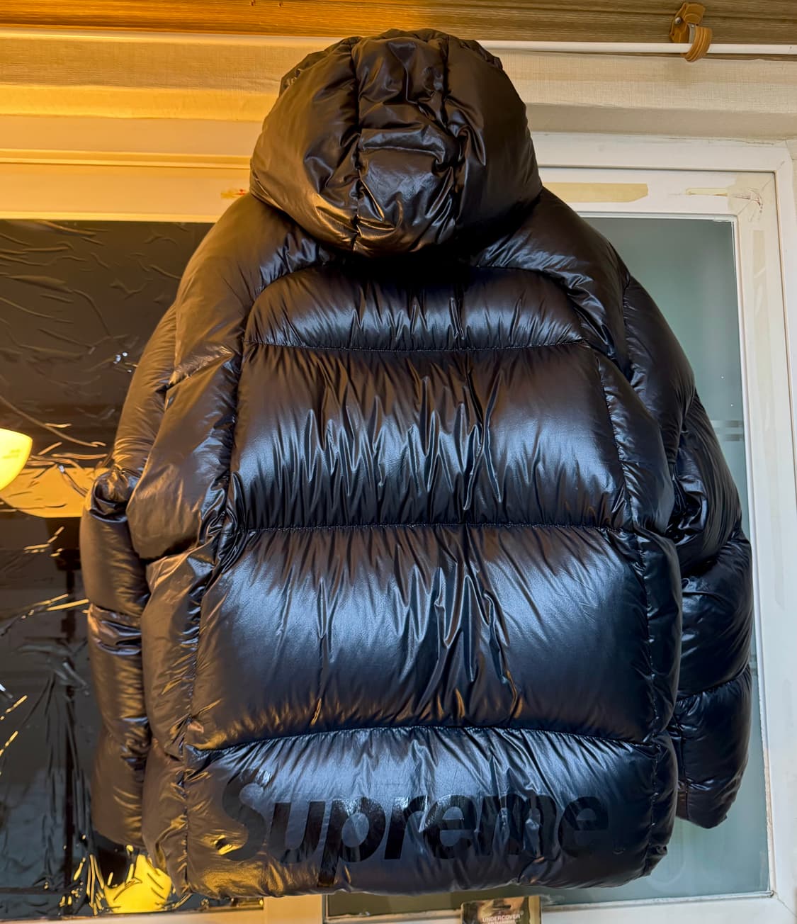 [XL] 슈프림 페더웨이트 다운 퍼퍼 자켓 블랙 - 23FW 상품이미지2