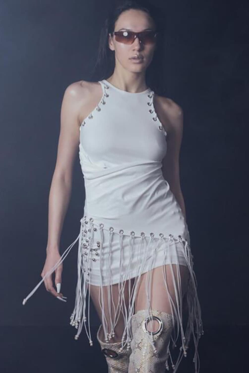 키묘 OBLIQUE EYELET TASSEL SLEEVELESS 상품이미지2