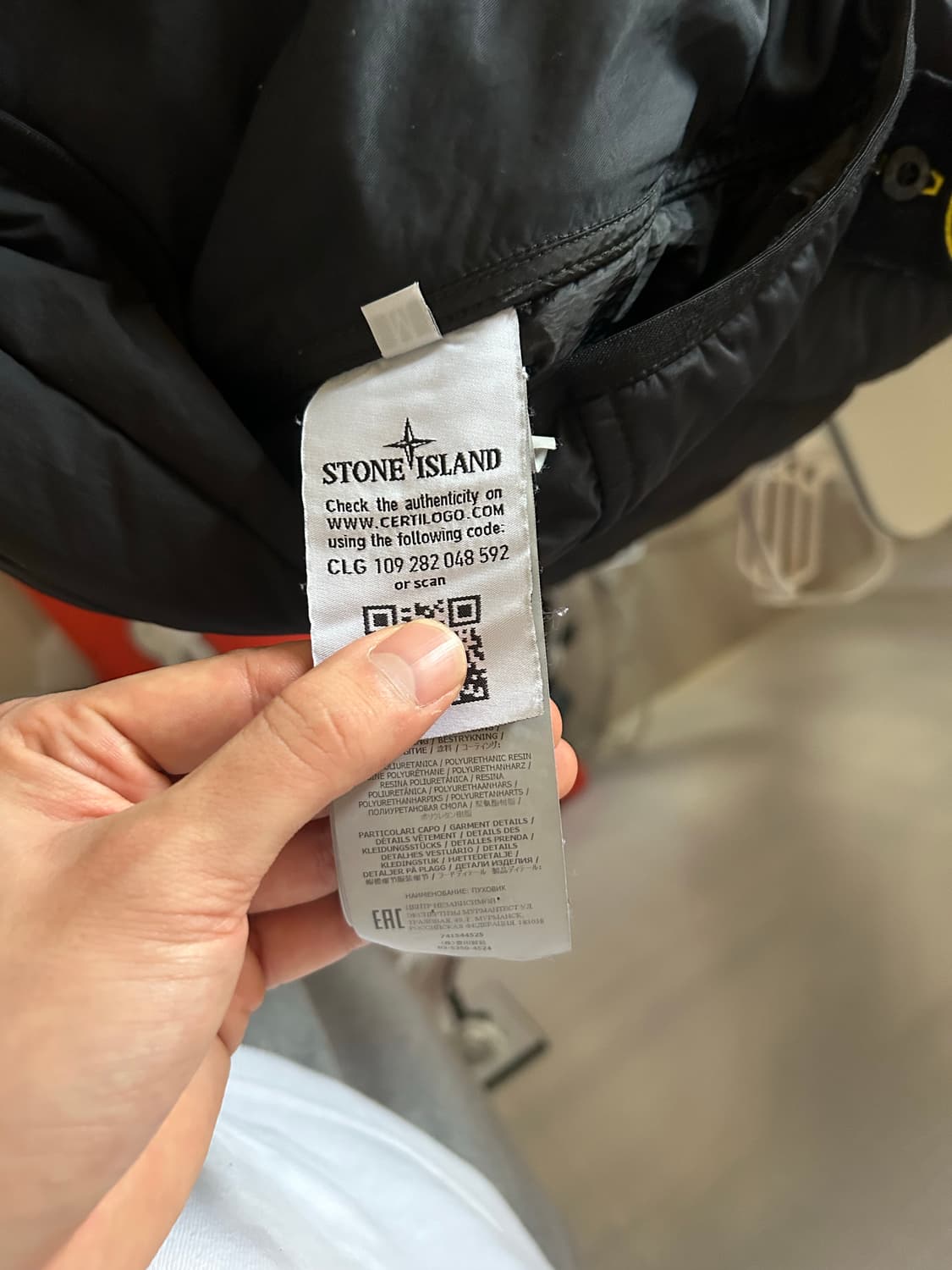 21년식 스톤아일랜드 룸우븐 경량패딩 M 상품이미지7