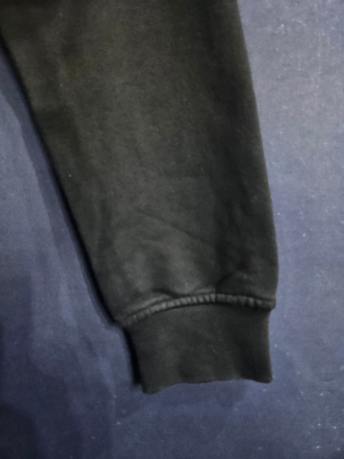 럭키슈에뜨 블랙 남성 오버핏 95 맨투맨  상품이미지5