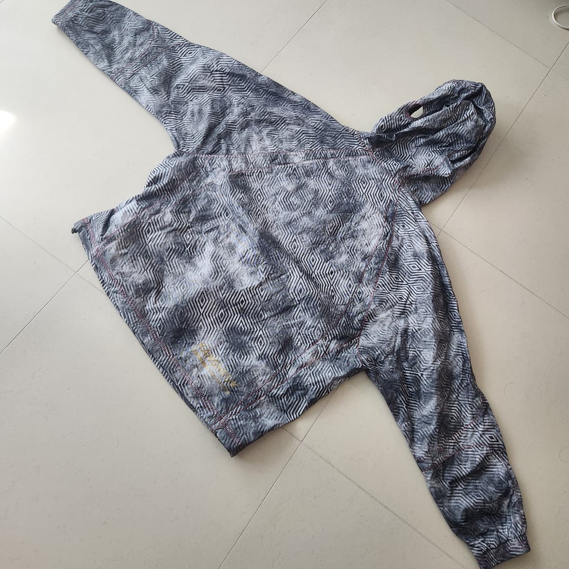 엄브로 강혁 바람막이 아노락 상품이미지2