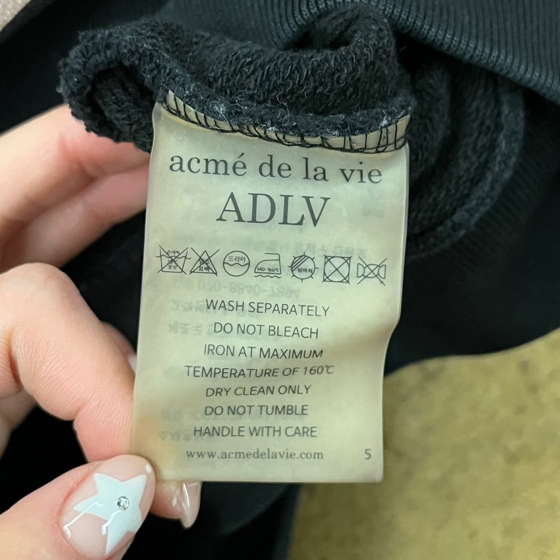 [정품] 아크메드라비 프린팅 검정색 후드티 b16 상품이미지6