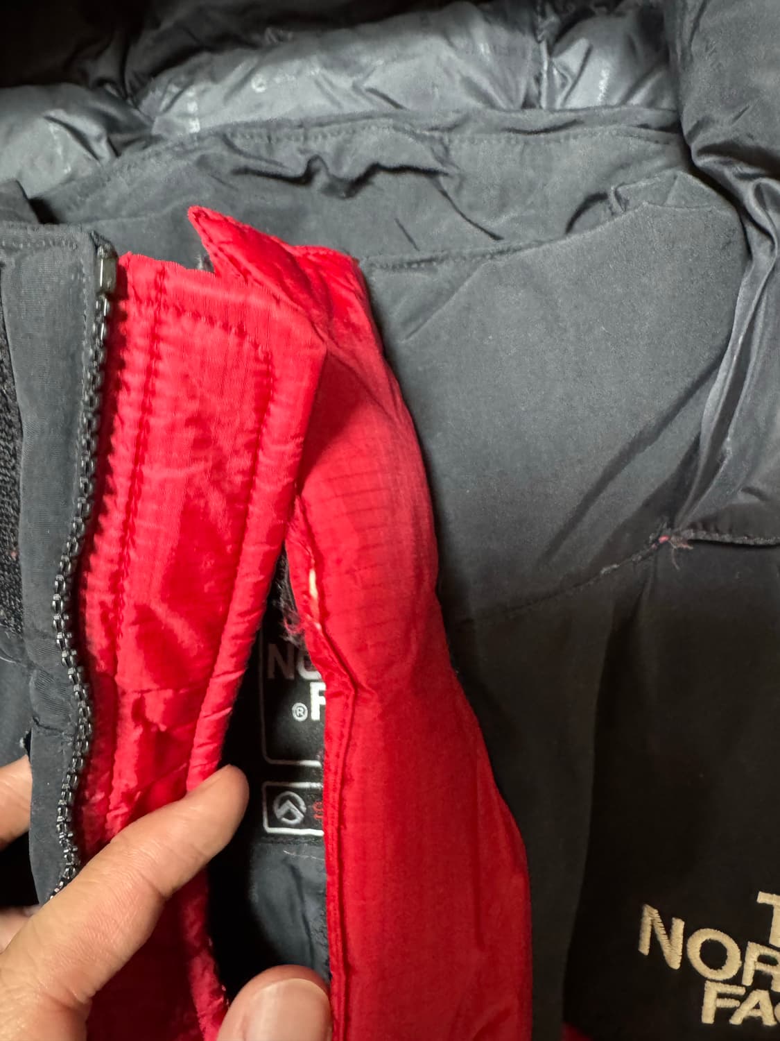 노스페이스 700 눕시 패딩 레드 상품이미지6