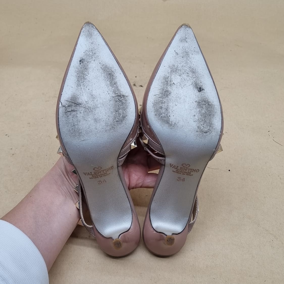 발렌티노 락스터드 뮬샌들34 220 굽7.5 상품이미지3