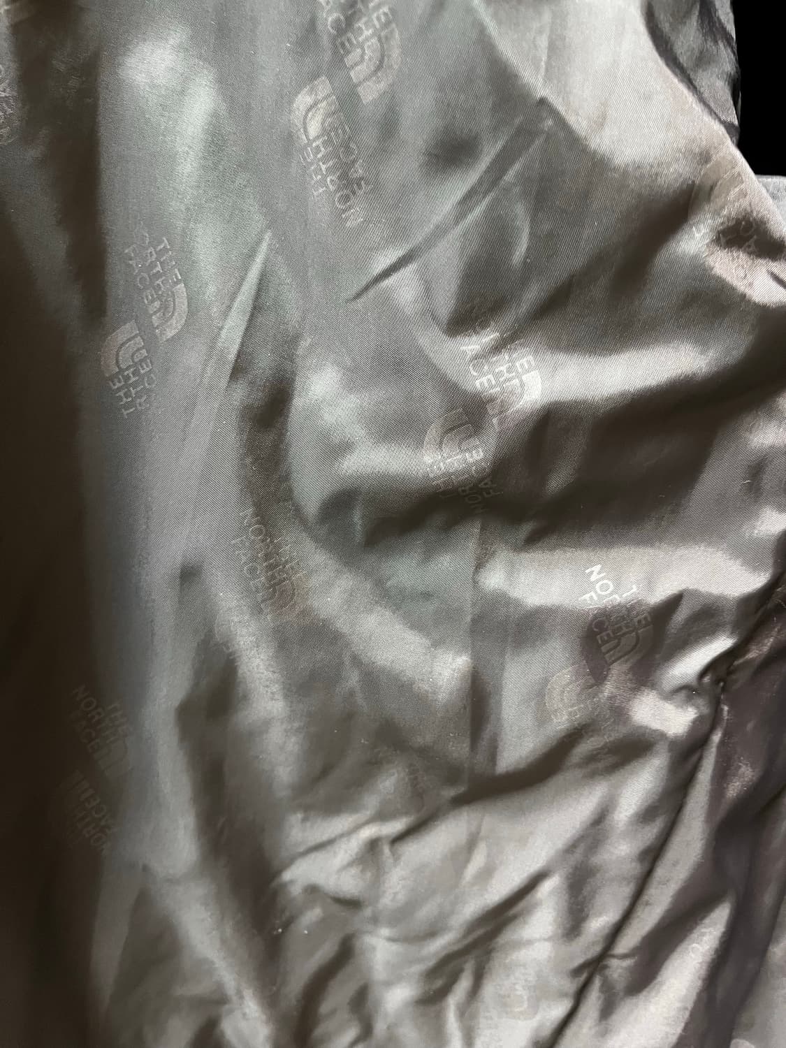 노스페이스 경량패딩 상품이미지4