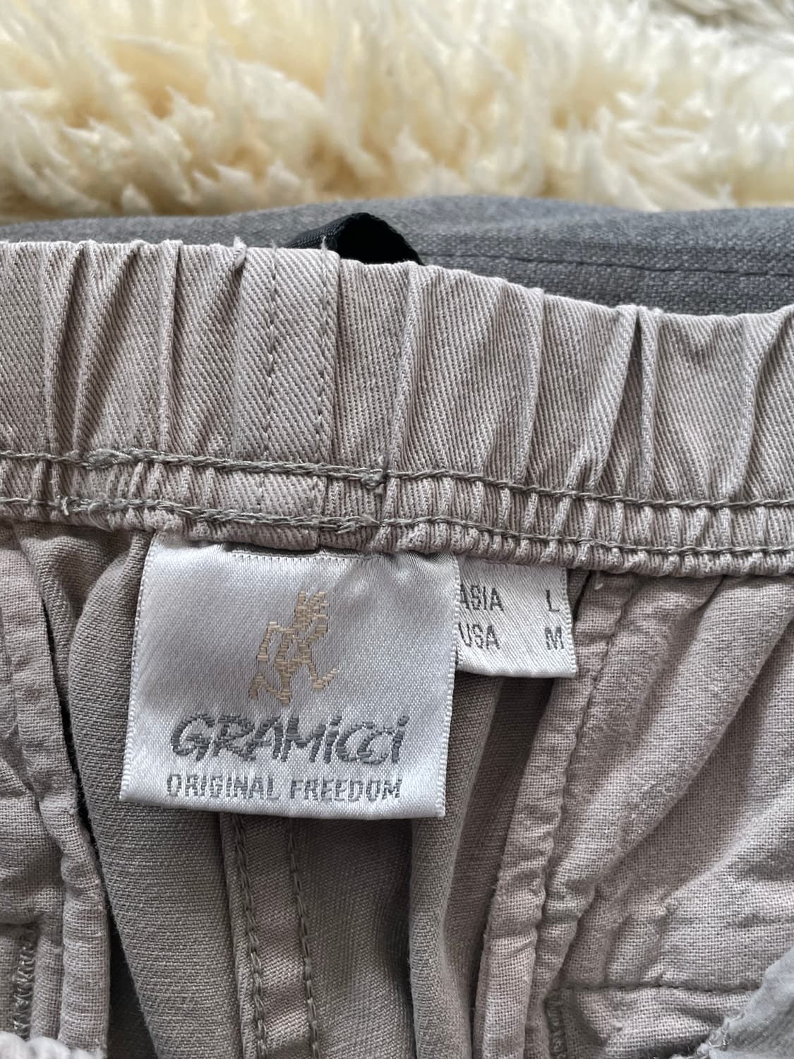 (Gramicci) 그라미치 그레이 반바지 상품이미지2