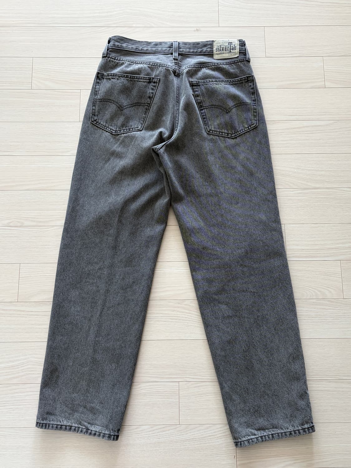 [국내매장판] 리바이스 실버탭 흑청 루즈핏 30x32 상품이미지2