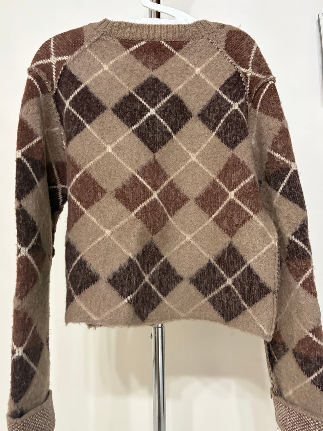 오픈프로덕트 아가일 가디건 상품이미지2